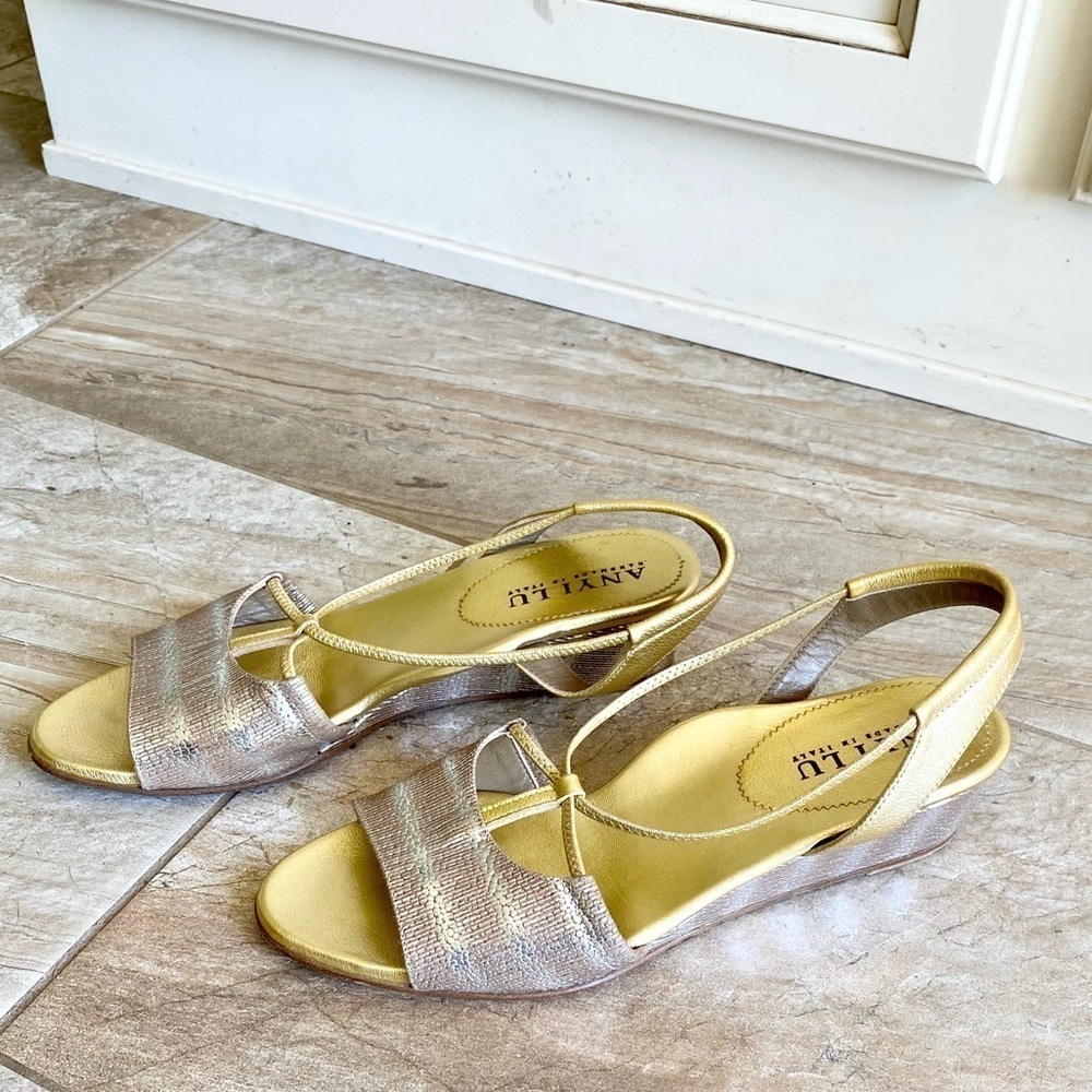 ANYI LU LINDA METALLIC WEDGE - Picture 6 of 11
